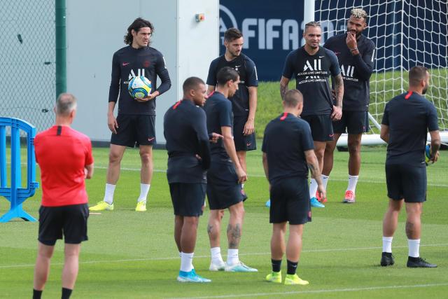 浓眉40+15詹姆斯31分 湖人险胜送奇才13连败